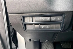 Toyota Sequoia Limited 4WD (Natl) 2026