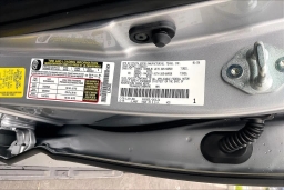 Toyota Sequoia Limited 4WD (Natl) 2026