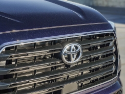 Toyota Sequoia Limited 4WD (Natl) 2026