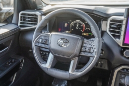 Toyota Sequoia Limited 4WD (Natl) 2026