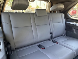 Toyota Sequoia Capstone 4WD (Natl) 2026