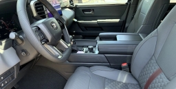Toyota Sequoia Capstone 4WD (Natl) 2026