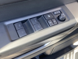 Toyota Sequoia Platinum 4WD (Natl) 2026