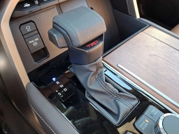 Toyota Sequoia 1794 Edition 4WD (Natl) 2026