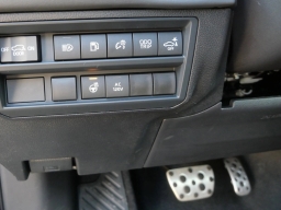 Toyota Sequoia Platinum 4WD (Natl) 2026