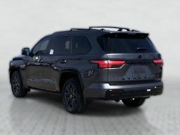 Toyota Sequoia Platinum 4WD (Natl) 2026