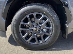 Toyota Sequoia Platinum 4WD (Natl) 2026