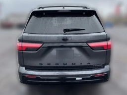 Toyota Sequoia Platinum 4WD (Natl) 2026