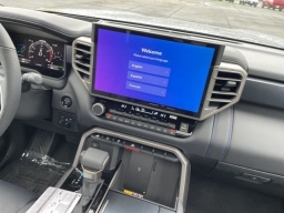 Toyota Sequoia Platinum 4WD (Natl) 2026