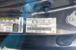 Toyota Sequoia Platinum 4WD (Natl) 2026