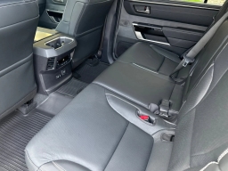 Toyota Sequoia Limited 4WD (Natl) 2026