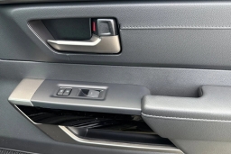 Toyota Sequoia Limited 4WD (Natl) 2026