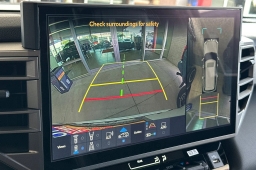 Toyota Sequoia Limited 4WD (Natl) 2026