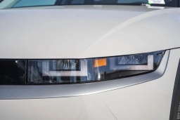 Hyundai IONIQ 5 SE Standard Range RWD 2026