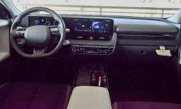 Hyundai IONIQ 5 SE Standard Range RWD 2026