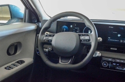 Hyundai IONIQ 5 SE Standard Range RWD 2026