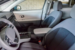 Hyundai IONIQ 5 SE Standard Range RWD 2026