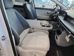 Hyundai IONIQ 9 SE AWD 2026