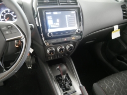 Mitsubishi Outlander Sport LE 2.0 AWC 2025