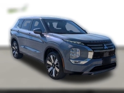 Mitsubishi Outlander SE FWD 2025