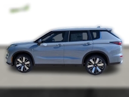 Mitsubishi Outlander SE FWD 2025