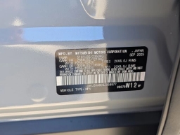 Mitsubishi Outlander SE FWD 2025