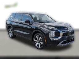 Mitsubishi Outlander SE FWD 2025