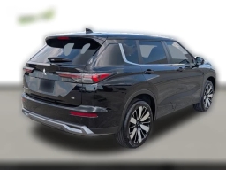 Mitsubishi Outlander SE FWD 2025