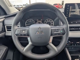 Mitsubishi Outlander SE FWD 2025