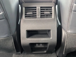 Mitsubishi Outlander SE FWD 2025