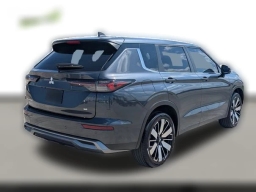 Mitsubishi Outlander SE FWD 2025