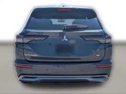 Mitsubishi Outlander SE FWD 2025