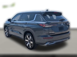 Mitsubishi Outlander SE FWD 2025