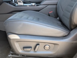 Mitsubishi Outlander SE FWD 2025