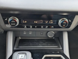 Mitsubishi Outlander SE FWD 2025