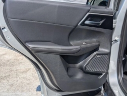 Mitsubishi Outlander SE FWD 2025