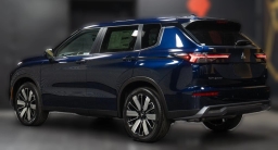 Mitsubishi Outlander SE FWD 2026
