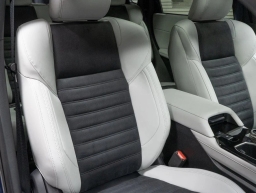 Mitsubishi Outlander SE FWD 2026