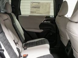 Mitsubishi Outlander SE FWD 2026