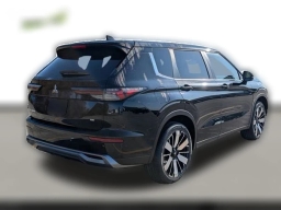 Mitsubishi Outlander SE FWD 2026