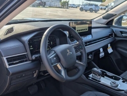 Mitsubishi Outlander SE FWD 2026