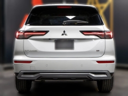 Mitsubishi Outlander SE FWD 2026
