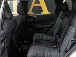 Mitsubishi Outlander SE FWD 2026