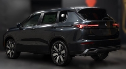 Mitsubishi Outlander SE FWD 2026