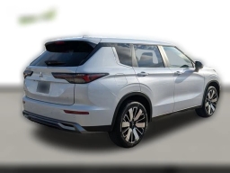 Mitsubishi Outlander SE FWD 2026