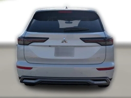 Mitsubishi Outlander SE FWD 2026