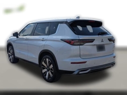 Mitsubishi Outlander SE FWD 2026