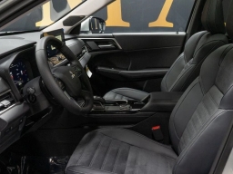 Mitsubishi Outlander SE FWD 2026