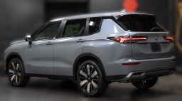 Mitsubishi Outlander SE FWD 2026