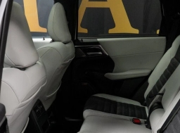 Mitsubishi Outlander SE FWD 2026